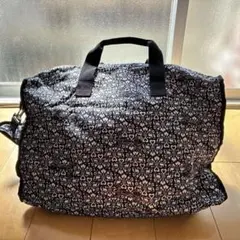 スヌーピーの柄入りボストンバッグ 黒白模様