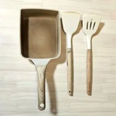 Item thumbnail for item 39d544db-ab4e-4edc-8d01-9f4779d8d836