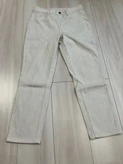 ユニクロ　クロップドレギンスパンツ　サイズM