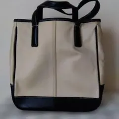 最終値引き新品未使用 COACH トートバッグ ホワイト ブラック - メルカリ