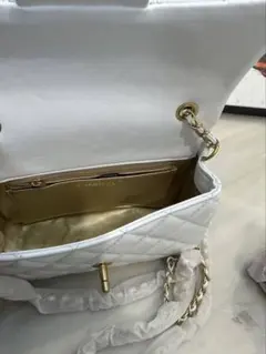 ショルダー バッグ　バックチェーンウォレット　白　ノベルティ　チェーンバック