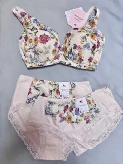 Wacoal 花柄ノンワイヤーブラジャーショーツ2枚セット G65 ショーツL