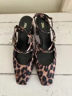 【新品未使用】ZARA ヒョウ柄 ヒールパンプス
