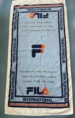 ビンテージ　FILA INTERNATIONAL バスタオルのサムネイル