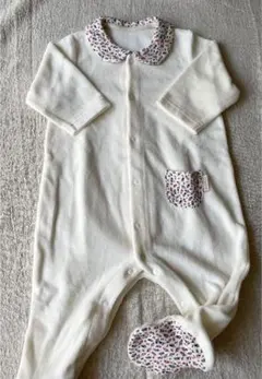 足つきロンパース