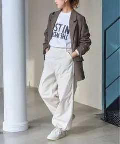 Item thumbnail for item 3da8724f-8e2b-4d5d-bb6a-6895375a5df8