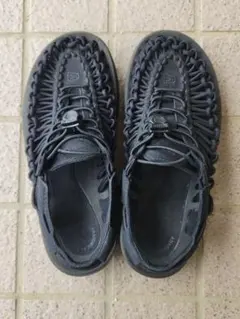 ま*き様 KEEN UNEEK ブラック サンダル 24㎝