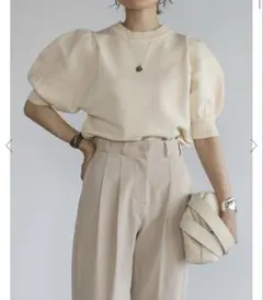 【美品】 ボンジュールサガン パフスリーブニットトップス　 アイボリー