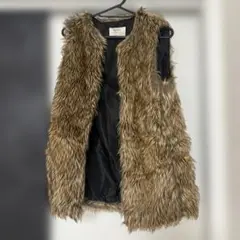 Bershka ブラウン ファーベスト EUR36