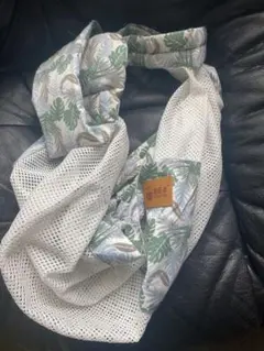 美品❇︎AYUZANMEI スリングメッシュ葉っぱ柄のサムネイル