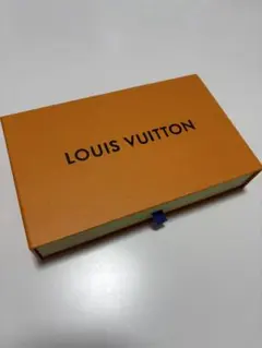 LOUIS VUITTON ギフトボックス 布袋付き
