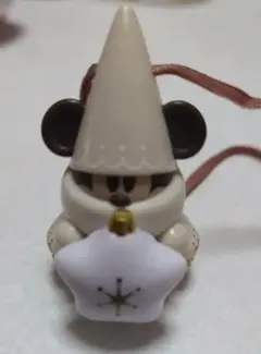 ディズニー　リルリンリン　クリスマス　2025　カプセルトイ　白