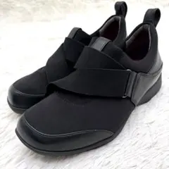 fitfit 83700 ハンズフリー クロスイン ステップスニーカー 22cmのサムネイル