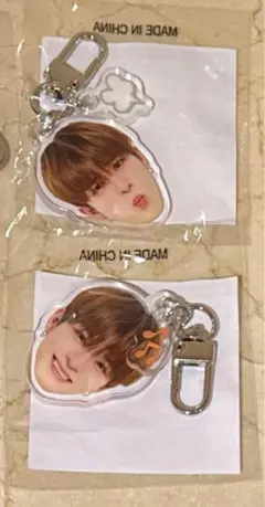 TREASURE アサヒ 顔アクキー カプセルトイ ガチャ 2点セット(怒楽)