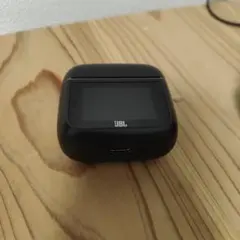 JBL tour pro 3　ワイヤレスイヤホン （ケース＋右耳）