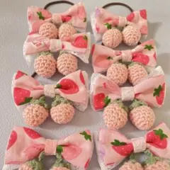 リボンといちごのヘアゴム　2個セット　編みもの　ピンク　卒業式　入園式