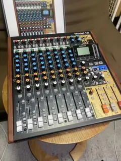 【ムジ】TASCAM Model12 ミキサー ＋ 専用ソフトケースセット ムジ】TASCAM Model12 ミキサー ＋ 専用ソフトケースセット