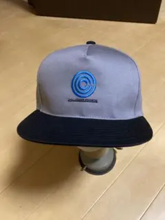 チャレンジャー刺繍ロゴ ベースボールキャップ グレー/ブラック