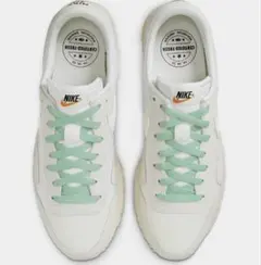 NIKE スニーカー