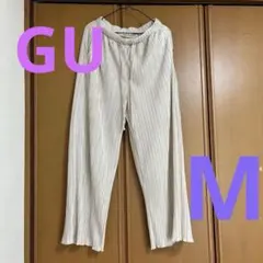 GU プリーツパンツ