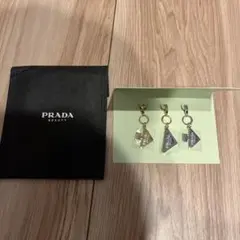 PRADA ビューティー　 チャーム ノベルティ