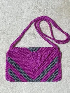 スマホショルダーバッグ　ハンドメイド　ピンク　グレー　花モチーフ