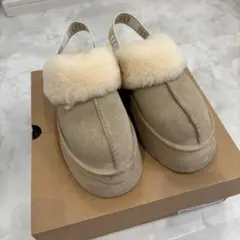 ⭐️UGG ⭐️アグファンケットFUNKETTE♡ベージュ25㎝【入手困難カラー