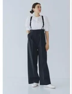 yori Audrey テーパードデニム　34 yori Audreyテーパードデニム36 - メルカリ