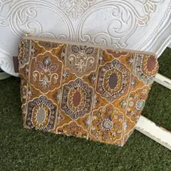 インド刺繍　化粧ポーチ　ファスナーポーチ　マルチポーチ　ハンドメイド　刺繍生地