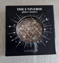 rom&nd THE UNIVERSE グリッターアイシャドウ 057