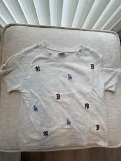 petit main MLB 総柄刺繍 Tシャツ 110cmのサムネイル