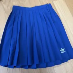 adidas プリーツスカート 青のサムネイル