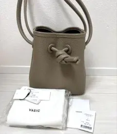 Item thumbnail for item 7e02dc77-497a-43fe-8484-003e58b29ea2