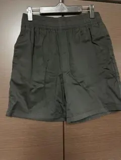 GU ブラック ハーフパンツ ポケット付き 調節用紐付き 夏