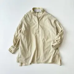 美品 TICCA ストライプ ノーカラー ビッグシャツ バンドカラー アイボリーのサムネイル