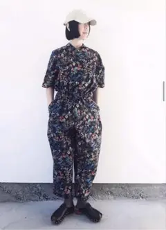 emerald thirteen 花柄リラックスオールインワン