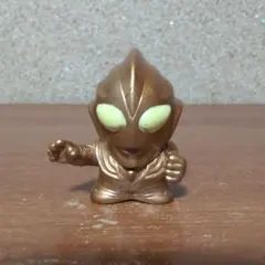 ウルトラマンティガグ　リッターティガ 指人形 ソフビ フィギュア　限定ゴールド