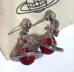 ヴィヴィアン Vivienne Westwood タイニーオーブピアス