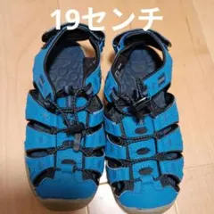 青いストラップ付きサンダル 19センチ