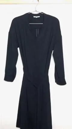 Natural Beauty BasicVネック ワンピースレディースM 黒