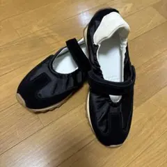ブラック ベルト付きカジュアルスニーカー