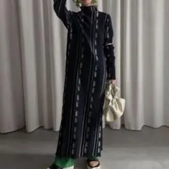 アメリヴィンテージMEDI SHEER GEOMETRIC KNIT DRESS