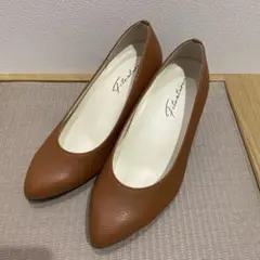 美品　ブラウン ポインテッドトゥパンプス 中ヒール　fitnature