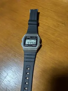 CASIO F-91W デジタル腕時計