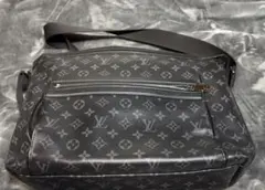 Louis Vuitton グレー ショルダーバッグ