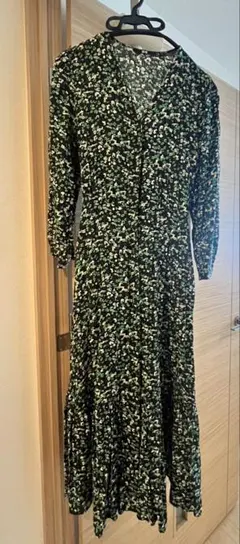 UNIQLO 花柄ロングワンピース Sサイズ