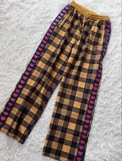 美品✨HEIHEI トラックジャケット 赤 ハート いちご フリーサイズ HEIHEI トラックジャケット 赤 heihei - メルカリ