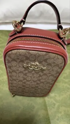 【極美品】Coach ショルダーバッグ ブラウン/レッド