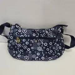 private label 花柄 ネイビー サコッシュ バッグのサムネイル