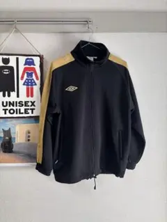 キ*ツ様 umbro ブラック ゴールド ジャケット